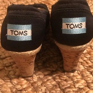 Toms Wedges